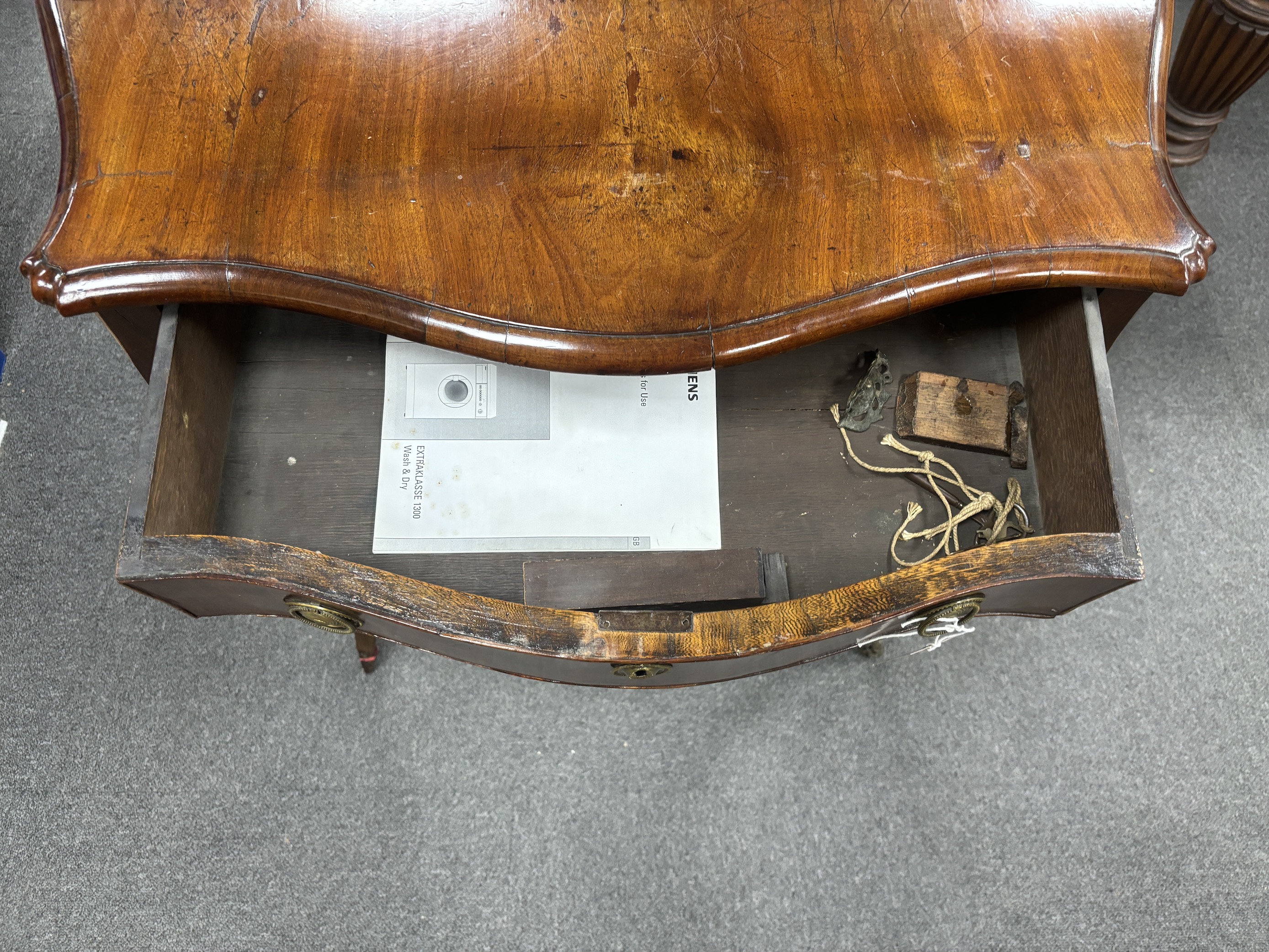 An 18th century Dutch walnut side table, width 76cm, depth 39cm, height 73cm